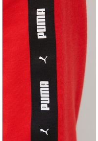 Puma bluza męska kolor czerwony z kapturem z aplikacją. Typ kołnierza: kaptur. Kolor: czerwony. Materiał: materiał. Wzór: aplikacja #2