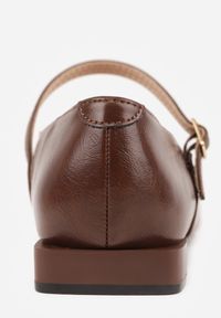 Renee - Jasnobrązowe Balerinki Vices w Stylu Mary Jane z Wkładką ze Skóry Naturalnej Emilane. Okazja: na co dzień. Nosek buta: szpiczasty. Zapięcie: pasek. Kolor: brązowy. Materiał: skóra. Styl: casual #7