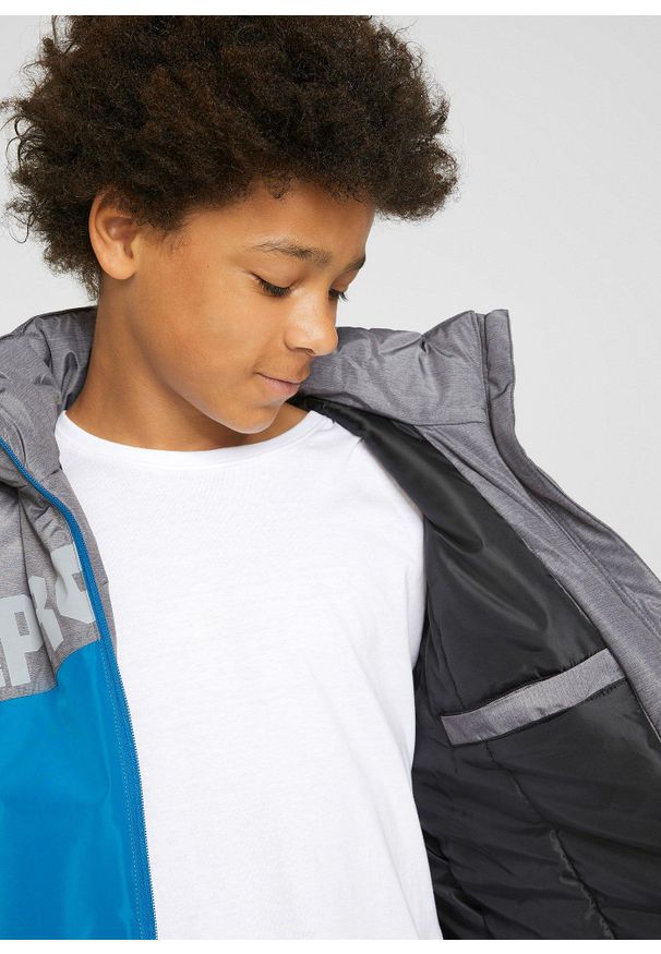 bonprix - Wodoodporna kurtka zimowa z kapturem i blokami kolorów. Typ kołnierza: kaptur. Kolor: czarny. Wzór: napisy. Sezon: zima