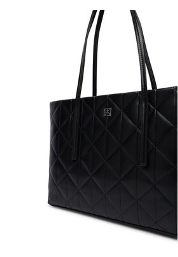 Calvin Klein Torebka Quilted Small Tote LV04F3325G Czarny. Kolor: czarny. Materiał: skórzane