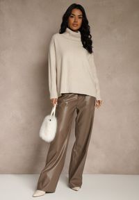 Renee - Beżowy Casualowy Golf Tusara. Okazja: na co dzień. Typ kołnierza: golf. Kolor: beżowy. Materiał: jeans. Styl: casual #3