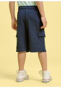 bonprix - Bermudy dresowe cargo z czystej bawełny organicznej. Kolor: niebieski. Materiał: dresówka, bawełna #2