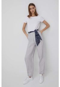 Emporio Armani spodnie damskie kolor szary szerokie high waist. Stan: podwyższony. Kolor: szary. Materiał: materiał
