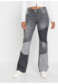 bonprix - Dżinsy Flared mid waist. Kolor: szary #1