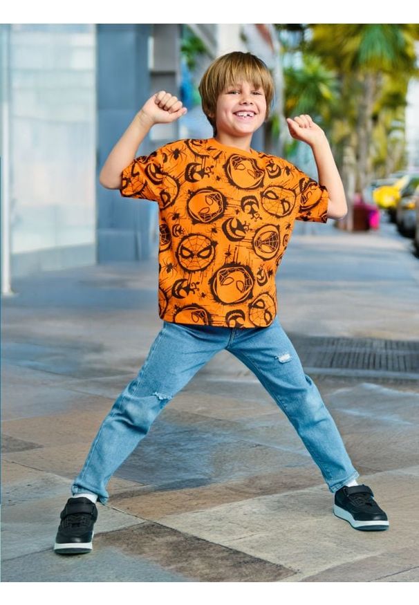 Sinsay - Bawełniana koszulka z krótkim rękawem Spider-Man - pomarańczowy. Kolor: pomarańczowy. Materiał: bawełna. Długość rękawa: krótki rękaw. Długość: krótkie. Wzór: motyw z bajki