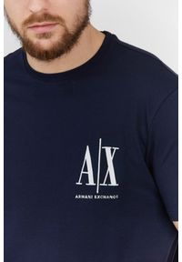 Armani Exchange - ARMANI EXCHANGE Granatowy t-shirt męski z wyszywanym logo. Kolor: niebieski. Materiał: prążkowany #3