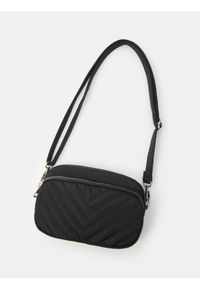 Sinsay - Mała pikowana torebka typu crossbody - czarny. Kolor: czarny. Materiał: pikowane