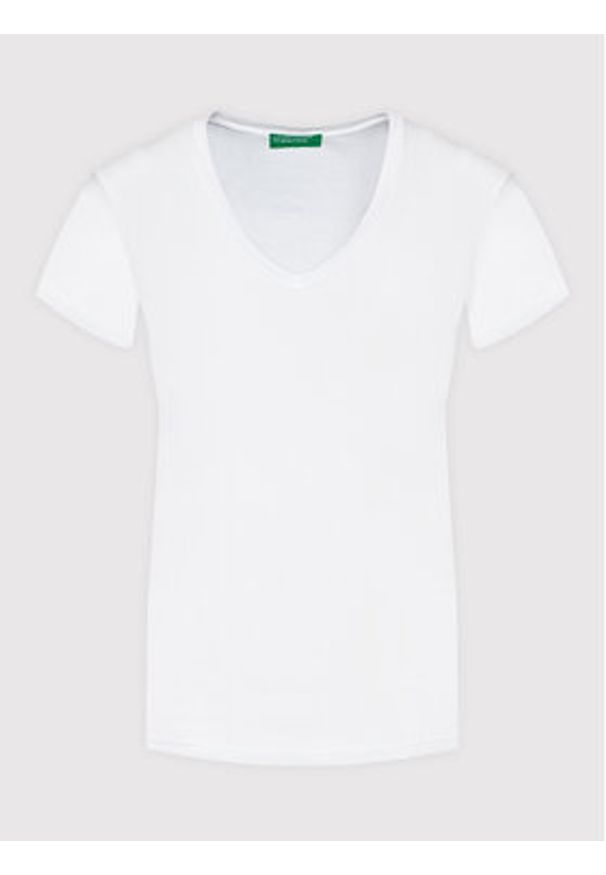 United Colors of Benetton - United Colors Of Benetton T-Shirt 3GA2E4230 Biały Regular Fit. Kolor: biały. Materiał: bawełna