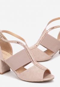 Born2be - Beżowe Sandały Peep Toe z Imitacji Zamszu Zdobione Cyrkoniami Weslie. Nosek buta: otwarty. Kolor: beżowy. Materiał: zamsz. Wzór: aplikacja #5
