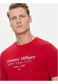 TOMMY HILFIGER - Tommy Hilfiger T-Shirt Center Stack MW0MW38621 Czerwony Regular Fit. Kolor: czerwony. Materiał: bawełna #4