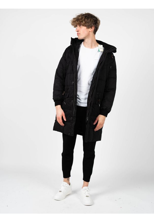 Pepe Jeans Kurtka "Jaden Parka" | PM402595 | Jaden | Mężczyzna | Czarny. Okazja: na co dzień. Typ kołnierza: kaptur. Kolor: czarny. Materiał: bawełna, poliamid, poliester. Wzór: aplikacja. Styl: casual