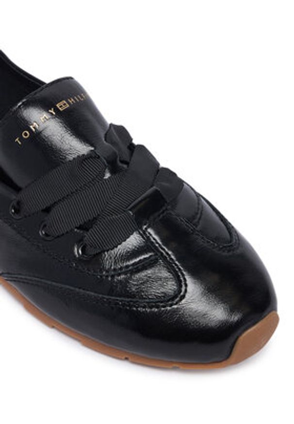 TOMMY HILFIGER - Tommy Hilfiger Baleriny Bella Ballet Sneaker FW0FW09449 Czarny. Kolor: czarny. Materiał: skóra