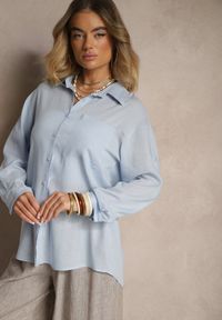 Renee - Jasnoniebieska Koszula Oversize Wiskozowo-Lniana z Kieszonką Lialenea. Okazja: na spotkanie biznesowe, do pracy. Typ kołnierza: kołnierzyk klasyczny. Kolor: niebieski. Materiał: len, wiskoza. Długość rękawa: długi rękaw. Długość: długie. Styl: biznesowy, klasyczny, elegancki