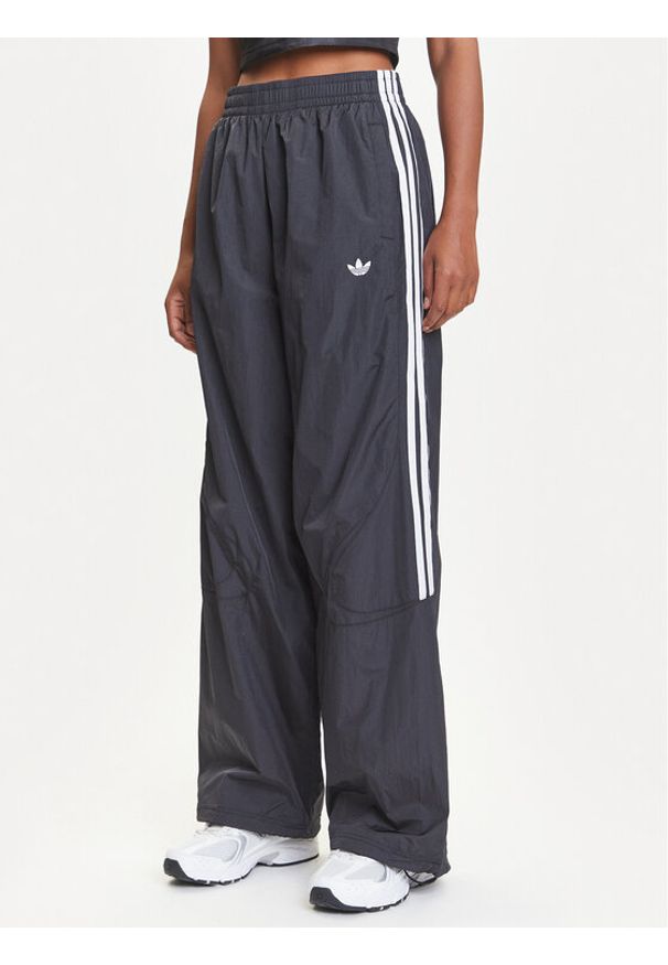 Adidas - adidas Spodnie dresowe adicolor Teamgeist JD0256 Czarny Oversize. Kolor: czarny. Materiał: syntetyk