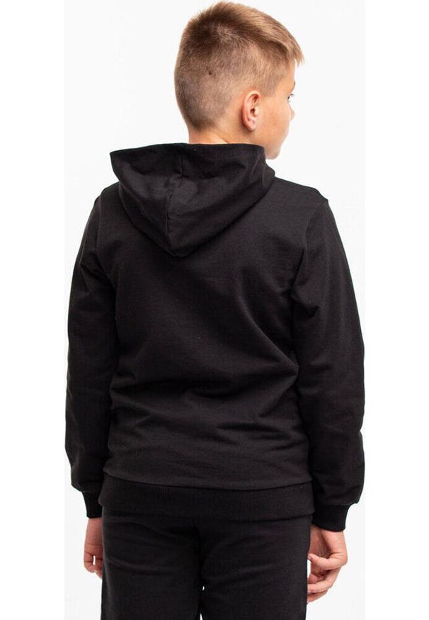 Bluza sportowa chłopięca Puma B23602. Typ kołnierza: kaptur. Kolor: czarny. Styl: sportowy