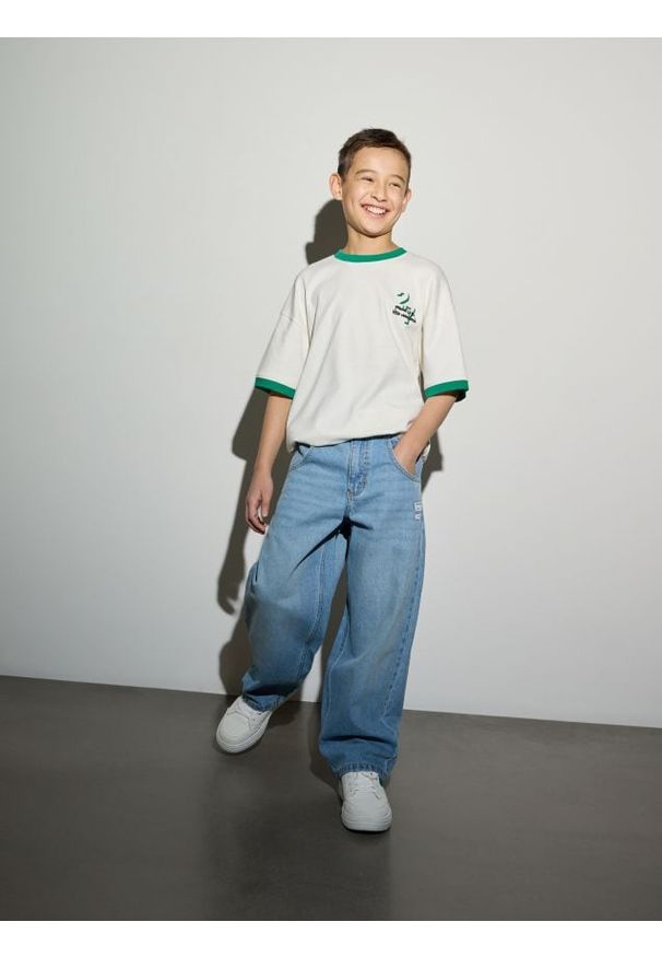 Reserved - Jeansy baggy - niebieski. Kolor: niebieski