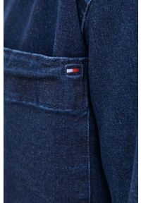 TOMMY HILFIGER - Tommy Hilfiger koszula jeansowa męska kolor granatowy relaxed z kołnierzykiem klasycznym. Typ kołnierza: kołnierzyk klasyczny. Kolor: niebieski. Materiał: jeans. Styl: klasyczny #2