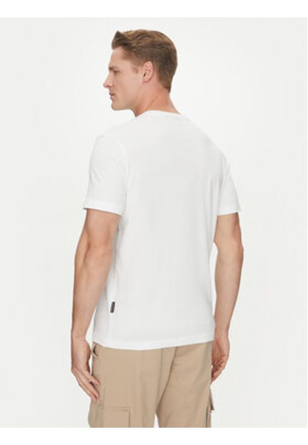 Napapijri T-Shirt Kasba NP0A4HQQ Biały Regular Fit. Kolor: biały. Materiał: bawełna