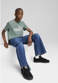 Puma - Młodzieżowa koszulka ESS z logo No. 1 PUMA Spring Fern Green. Kolor: zielony. Materiał: guma. Wzór: nadruk