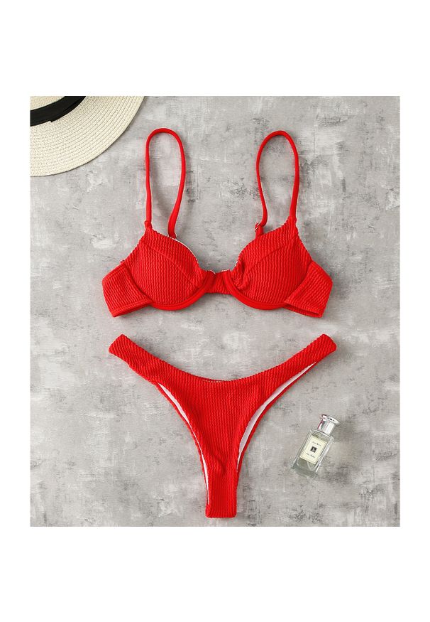 Intica - Bikini z usztywnieniem na plażę i basen Ytsje. Kolor: czerwony. Materiał: materiał
