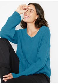 Sweter boxy bonprix matowy niebieski. Kolor: niebieski. Materiał: materiał, bawełna #3