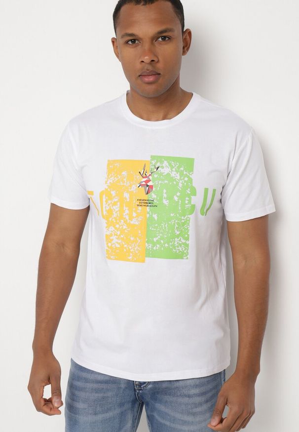 Born2be - Biała Bawełniana Koszulka T-Shirt z Krótkim Rękawem i Ozdobnym Nadrukiem Branessa. Okazja: na co dzień. Kolor: biały. Materiał: bawełna. Długość rękawa: krótki rękaw. Długość: krótkie. Wzór: nadruk. Styl: casual