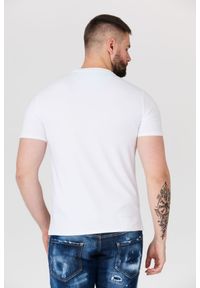 Guess - GUESS Biały t-shirt męski z logo z palmą. Kolor: biały. Wzór: nadruk #3
