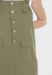 Born2be - Zielona Sukienka Orethosa. Typ kołnierza: dekolt kwadratowy. Kolor: zielony. Materiał: bawełna. Długość rękawa: na ramiączkach. Typ sukienki: trapezowe, koszulowe. Długość: mini