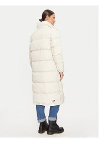 Tommy Jeans Płaszcz zimowy Alaska DW0DW18860 Beżowy Regular Fit. Kolor: beżowy. Materiał: syntetyk. Sezon: zima #5