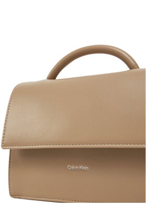 Calvin Klein Torebka Ck Linn Top Handle Crossbody K60K613162 Beżowy. Kolor: beżowy. Materiał: skórzane
