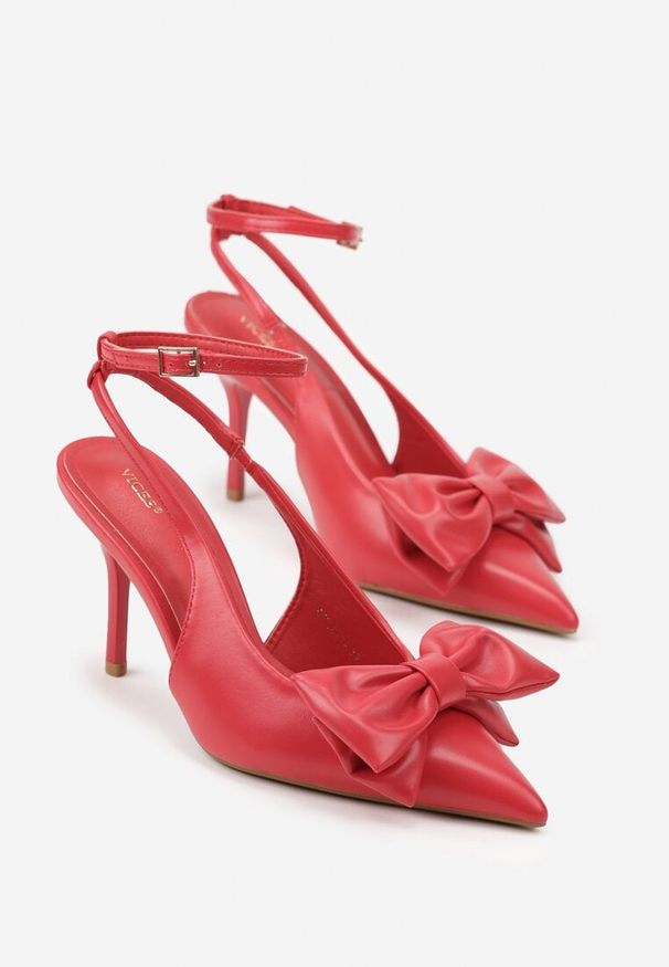 Renee - Czerwone Sandały Vices na Szpilce Slingback Ozdobione Kokardą Tilvanea. Okazja: na co dzień. Zapięcie: sprzączka. Kolor: czerwony. Wzór: aplikacja. Obcas: na szpilce. Styl: elegancki, casual