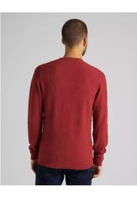 Lee - LEE BASIC TEXTURED CREW MĘSKA BLUZA REGULAR FIT RED OCHRE L85BOCOE