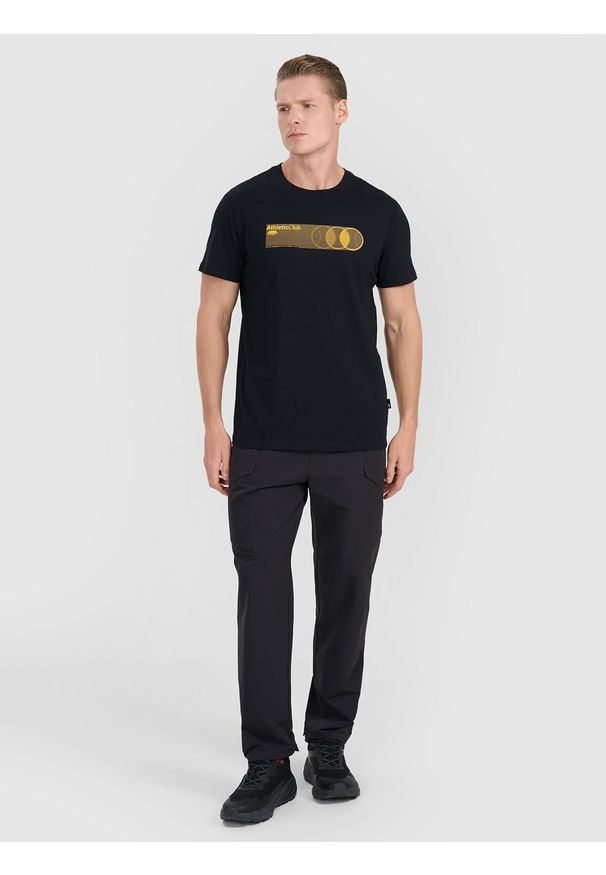 4f - 4F T-shirt regular z nadrukiem męski - czarny L. Okazja: na co dzień. Kolor: czarny. Materiał: jersey, materiał, bawełna. Długość rękawa: krótki rękaw. Długość: krótkie. Wzór: nadruk. Styl: sportowy, klasyczny, casual