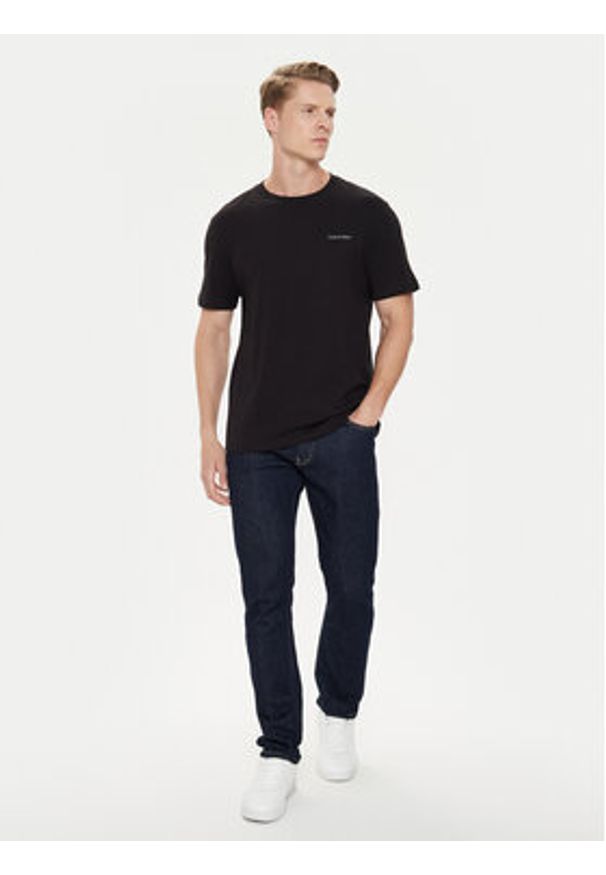 Calvin Klein T-Shirt Enlarged Back Logo K10K113106 Czarny Regular Fit. Kolor: czarny. Materiał: bawełna