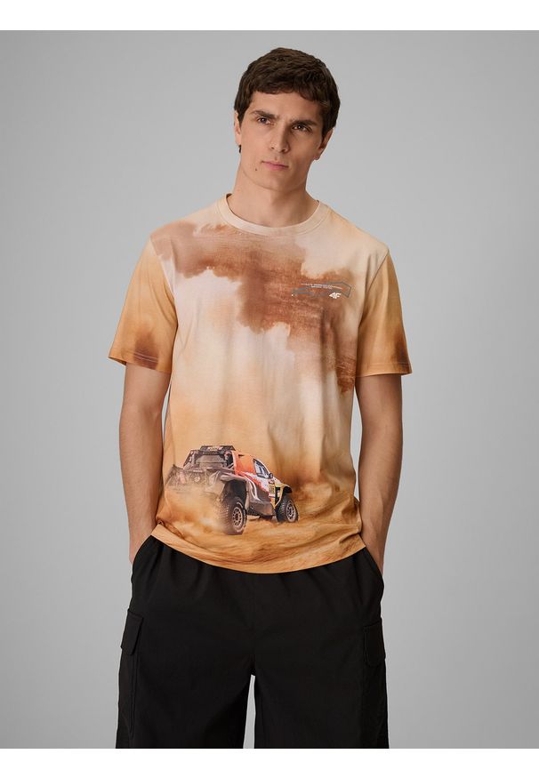 4f - 4F T-shirt regular z nadrukiem męski - beżowy L. Okazja: na co dzień. Kolor: beżowy. Materiał: materiał. Wzór: nadruk. Styl: casual