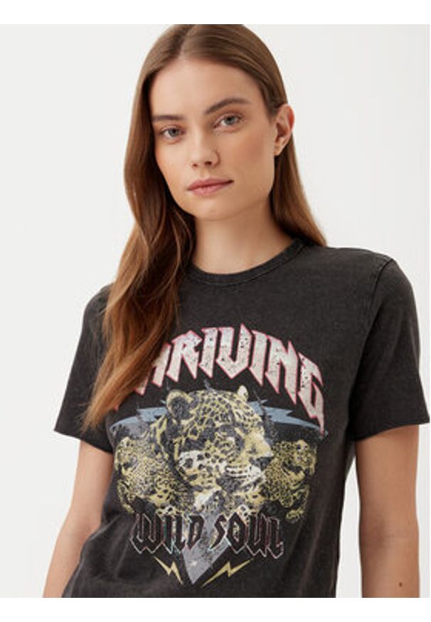 only - ONLY T-Shirt Lucy 15307412 Czarny Regular Fit. Kolor: czarny. Materiał: bawełna