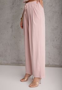 Renee - Różowe Szerokie Spodnie Wiskozą Bawełną i Elastyczną Talią ze Sznurkiem Arkinae. Okazja: na co dzień. Stan: podwyższony. Kolor: różowy. Materiał: wiskoza, bawełna. Wzór: aplikacja. Styl: casual #6