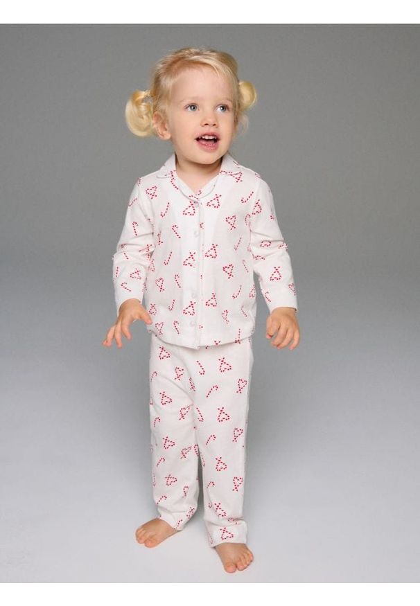 Sinsay - Piżama dwuczęściowa zapinana na guziczki - kremowy. Kolor: kremowy