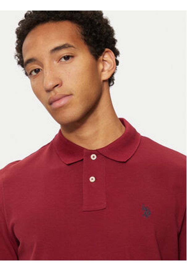 U.S. Polo Assn. Polo MUP3312 Czerwony Regular Fit. Typ kołnierza: polo. Kolor: czerwony. Materiał: bawełna