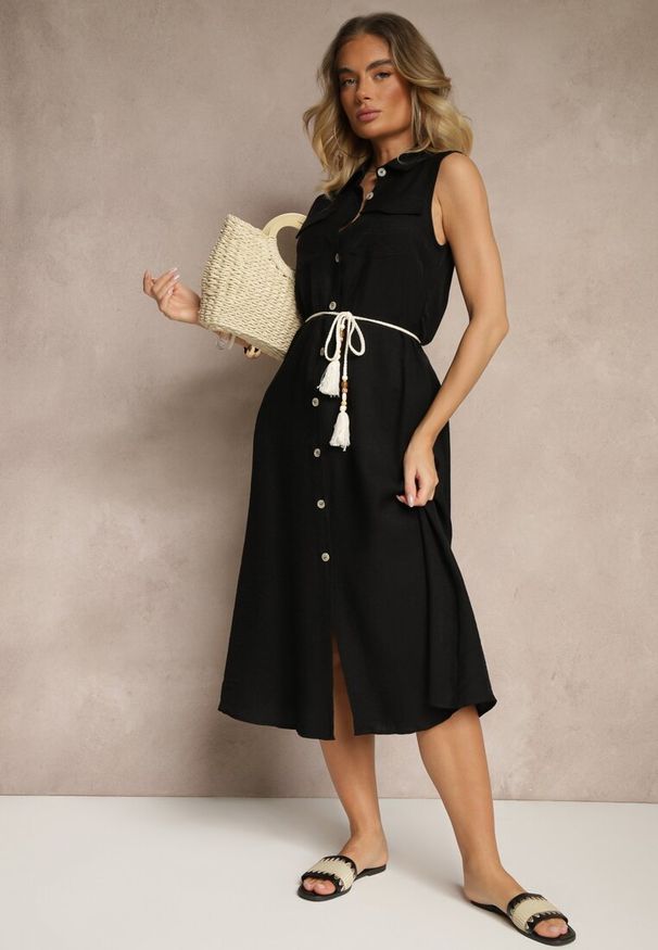 Renee - Czarna Sukienka z Wiskozy o Koszulowym Kroju z Ozdobnym Sznurkiem z Frędzlami Lavbia. Okazja: na co dzień, na spotkanie biznesowe. Typ kołnierza: dekolt w kształcie V. Kolor: czarny. Materiał: wiskoza. Długość rękawa: bez rękawów. Typ sukienki: koszulowe. Styl: casual, biznesowy