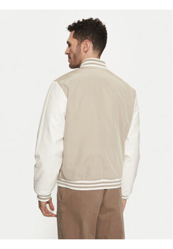Guess Kurtka bomber M5RL19 WGU82 Khaki Regular Fit. Kolor: beżowy, brązowy. Materiał: syntetyk