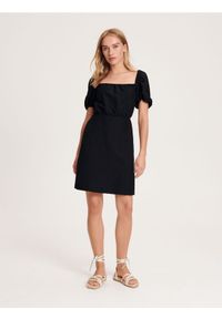 Reserved - Sukienka z bufiastymi rękawami - czarny. Kolor: czarny. Materiał: bawełna, tkanina, len, wiskoza. Styl: klasyczny