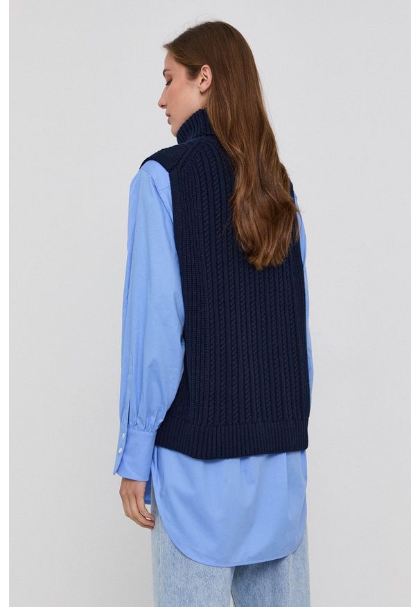 Victoria Victoria Beckham Sweter damski kolor granatowy ciepły z golfem. Okazja: na co dzień. Typ kołnierza: golf. Kolor: niebieski. Materiał: dzianina. Wzór: ze splotem. Styl: casual