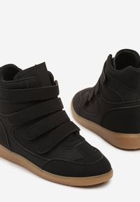 Renee - Czarne Sneakersy na Ukrytym Koturnie Ozdobione Przeszyciami Tlavie. Okazja: na co dzień. Zapięcie: rzepy. Kolor: czarny. Materiał: jeans. Wzór: aplikacja. Obcas: na koturnie #6