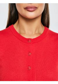 Big-Star - Sweter damski zapinany na guziki z krótkim rękawem czerwony Manona 603. Kolor: czerwony. Materiał: dzianina, jeans. Długość rękawa: krótki rękaw. Długość: krótkie. Styl: klasyczny, elegancki #3