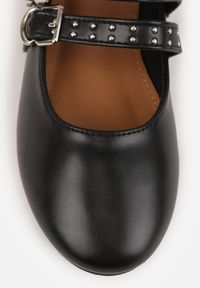 Born2be - Czarne Rockowe Balerinki Vices z Paseczkami i Klamrami Kikiella. Okazja: na co dzień. Zapięcie: klamry. Kolor: czarny. Styl: rockowy #5