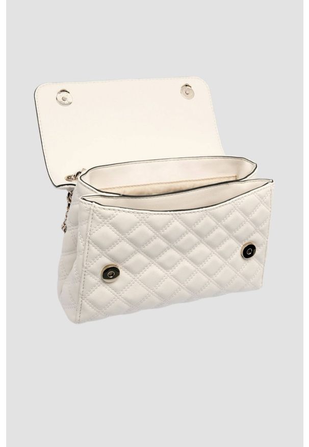 Guess - GUESS Pikowana torebka ecru Giully 2. Kolor: biały. Materiał: pikowane. Styl: elegancki