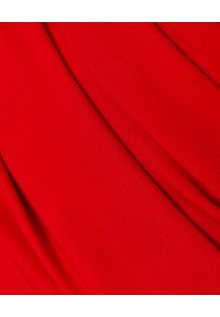 Alexander McQueen - ALEXANDER MCQUEEN - Czerwona sukienka z drapowaniem. Kolor: czerwony. Materiał: wiskoza. Wzór: aplikacja. Długość: mini #4