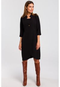 Stylove - Sukienka marynarka elegancka żakietowa asymetryczna czarna. Okazja: na spotkanie biznesowe, do pracy. Kolor: czarny. Typ sukienki: asymetryczne. Styl: elegancki. Długość: midi #1