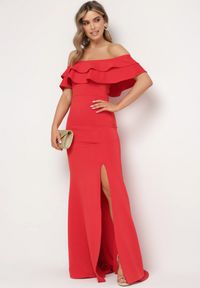 Born2be - Czerwona Elegancka Sukienka Typu Hiszpanka z Rozkloszowanym Dołem i Wycięciami Tumini. Okazja: na imprezę. Typ kołnierza: dekolt hiszpanka. Kolor: czerwony. Materiał: skóra. Długość rękawa: krótki rękaw. Typ sukienki: dopasowane, rozkloszowane. Styl: elegancki #7